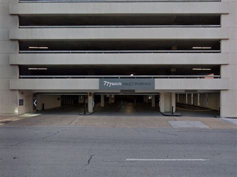 777 Main Parking Garage .